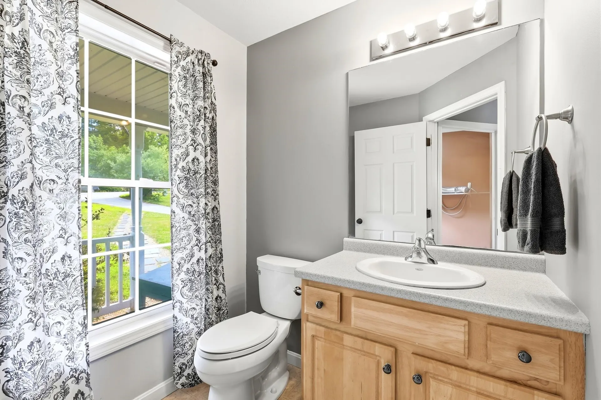 117 Holly Hill Farm Road Weare NH 03281
