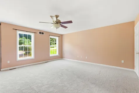 117 Holly Hill Farm Road Weare NH 03281