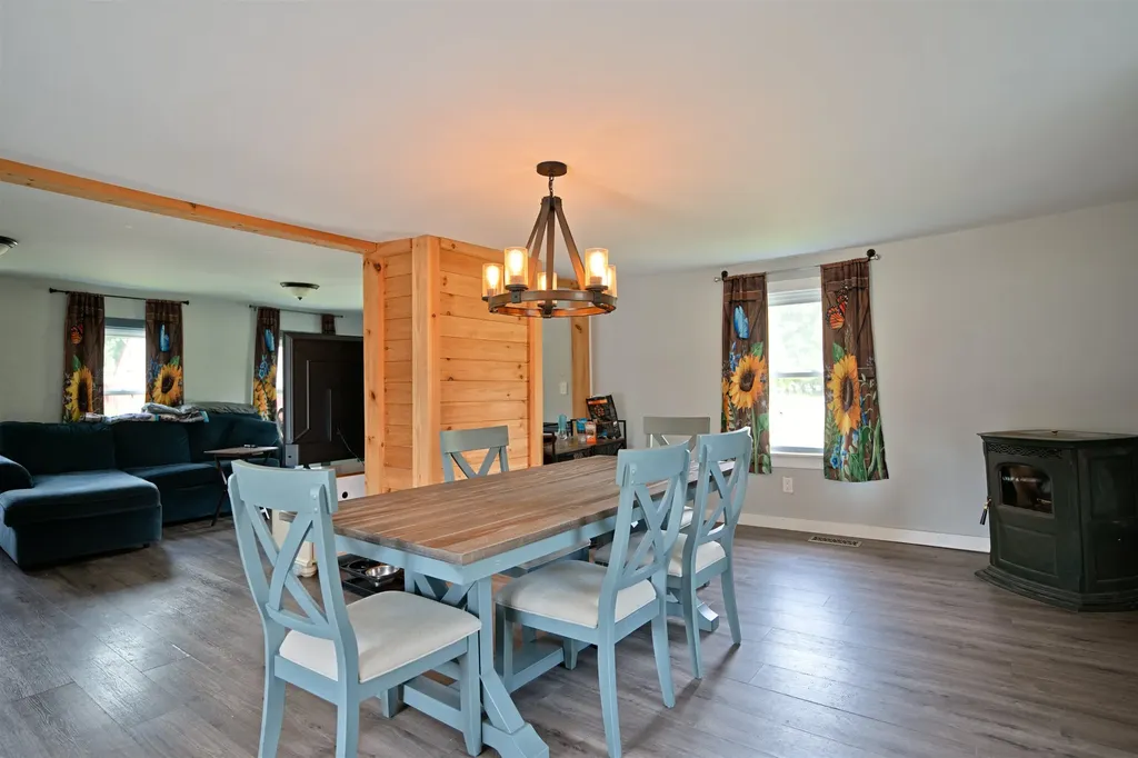 131 South Road Deerfield NH 03037