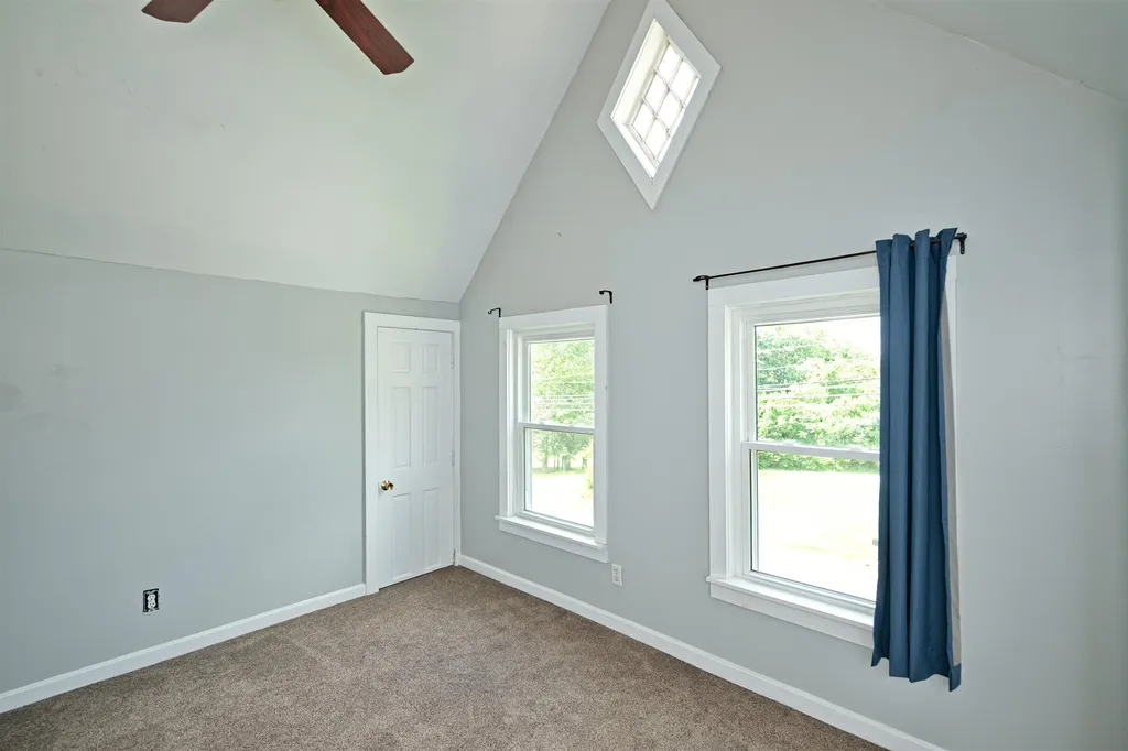 131 South Road Deerfield NH 03037