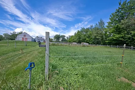 131 South Road Deerfield NH 03037
