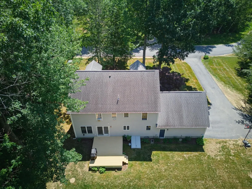 9 Champernowne Madbury NH 03823