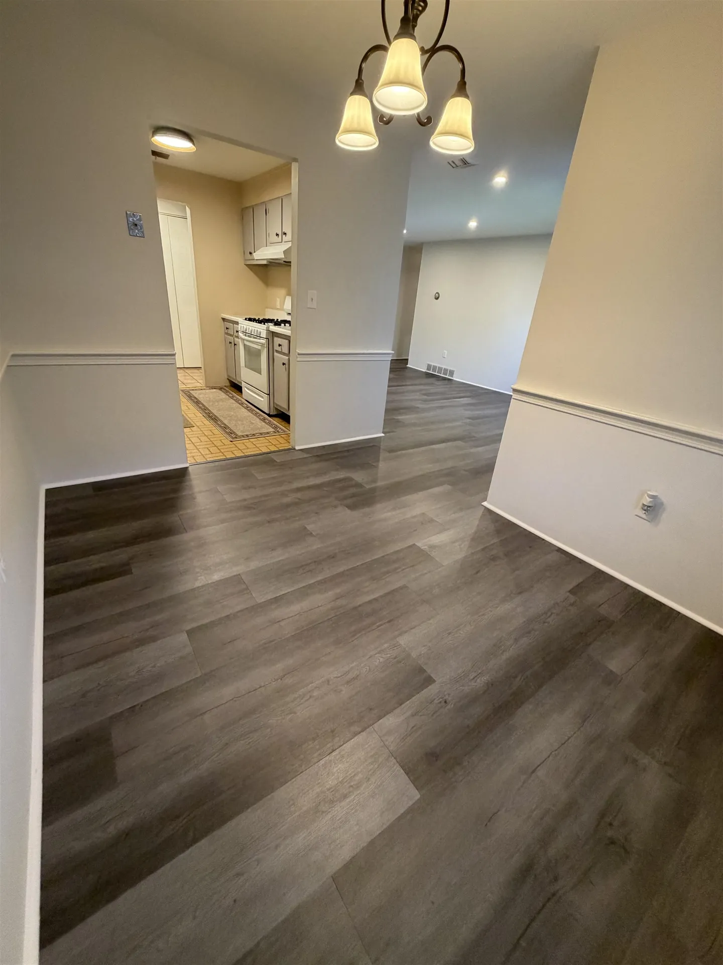 9 Louisburg Square Nashua NH 03060