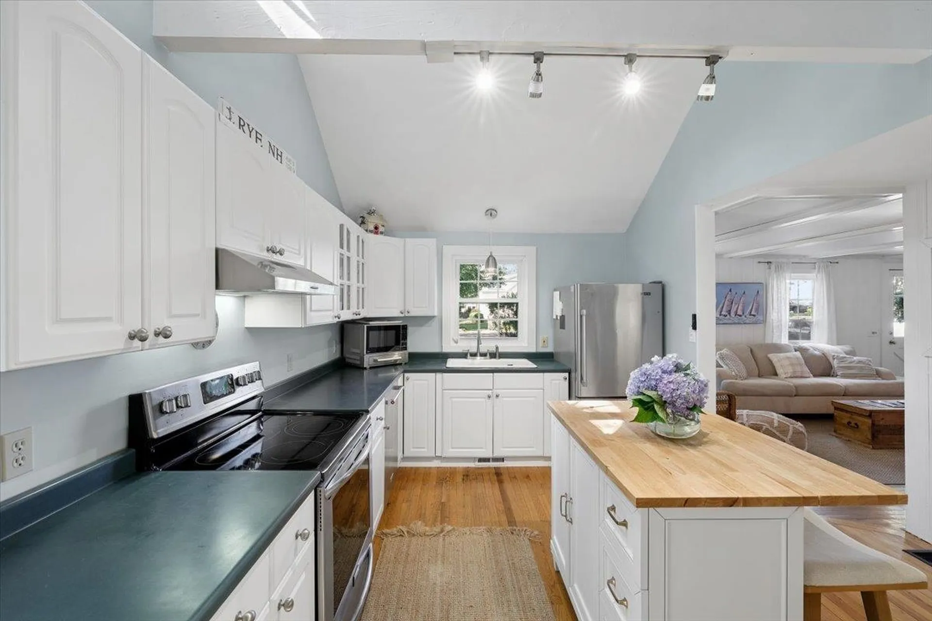 31 Perkins Road Rye NH 03870
