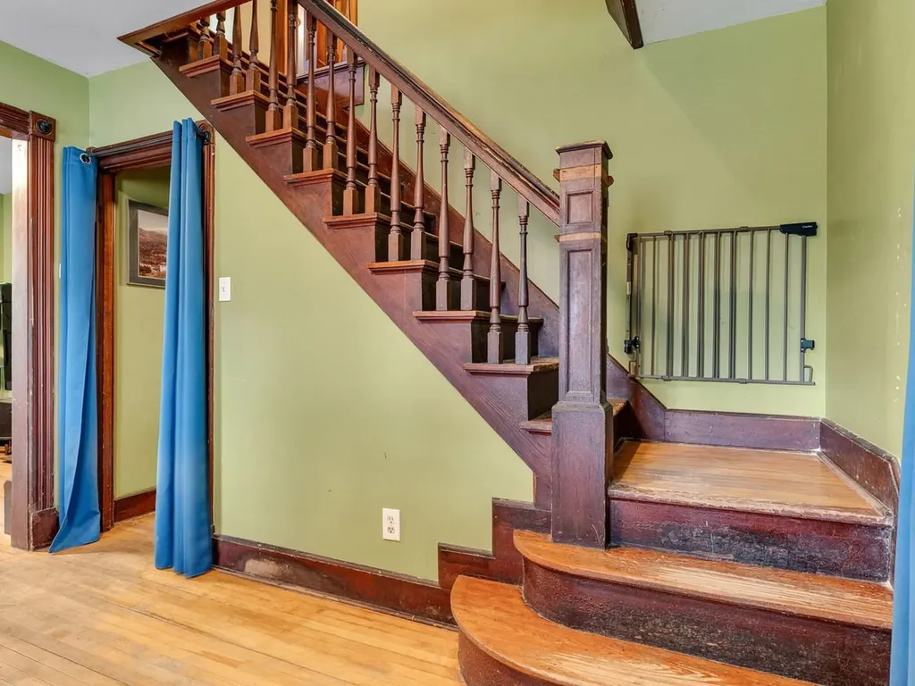 89 Court Street Middlebury VT 05753