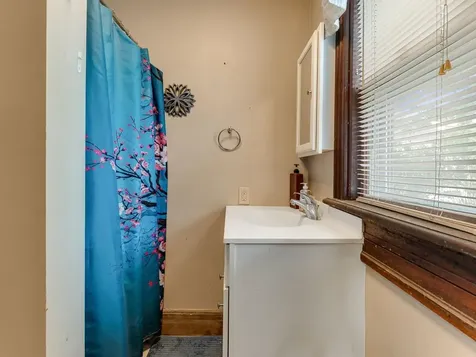 89 Court Street Middlebury VT 05753