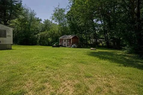 8 Acre Street Raymond NH 03077