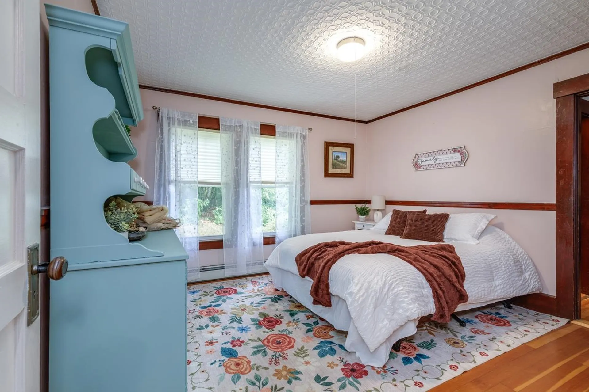 11 Old Main Road Warner NH 03278