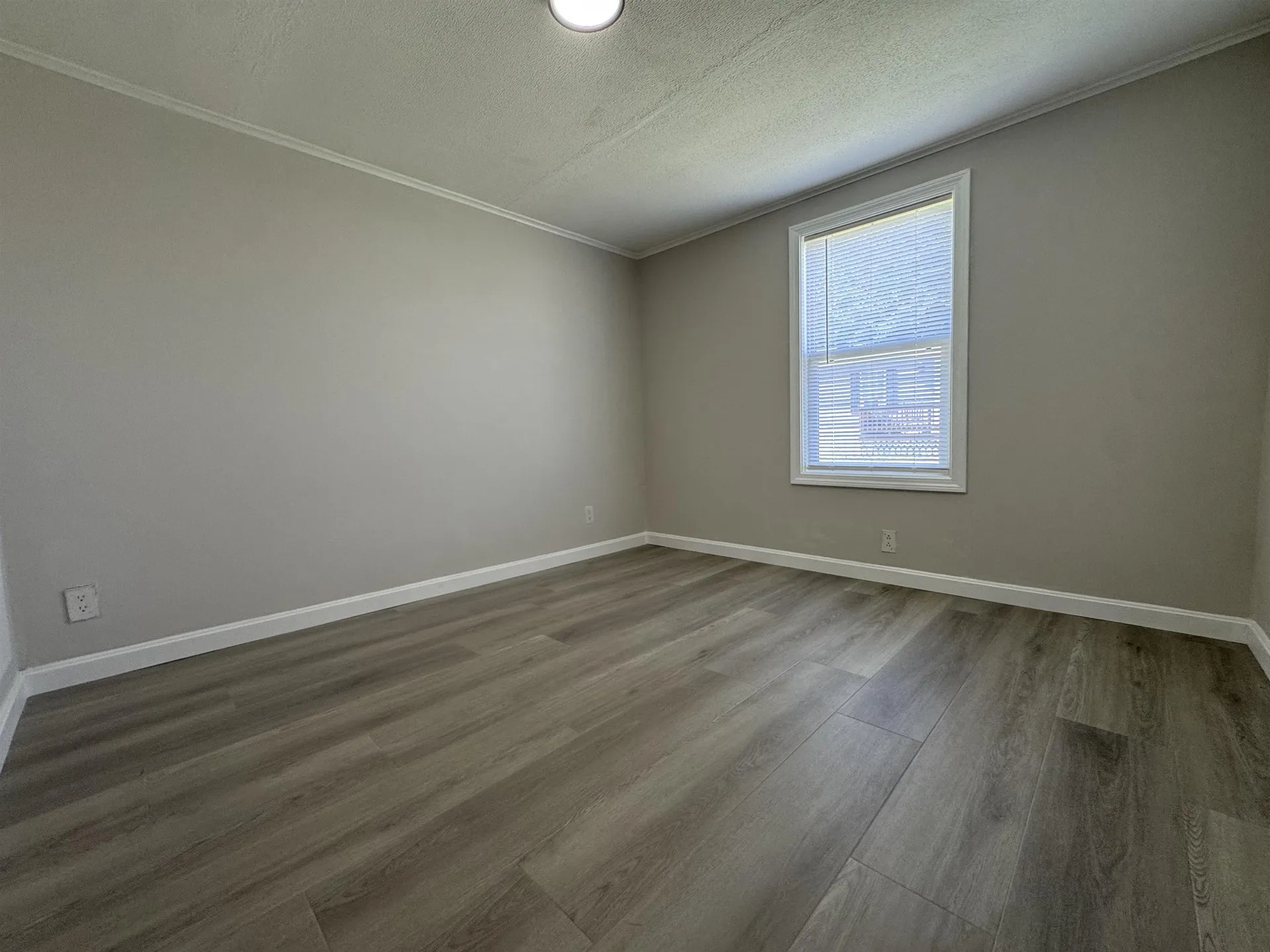 301 Sherwood Glen Somersworth NH 03878