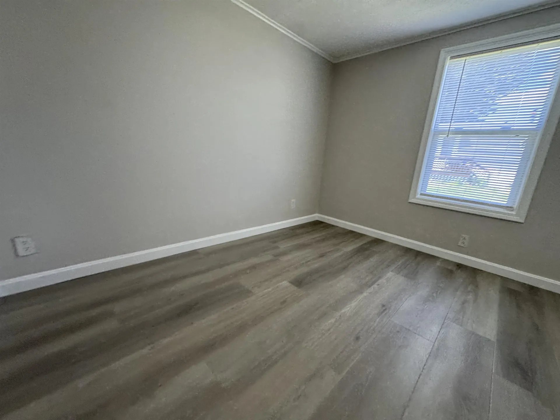 301 Sherwood Glen Somersworth NH 03878