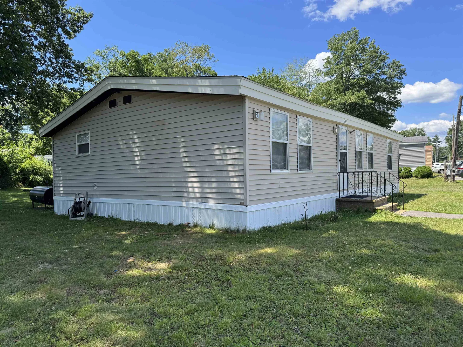 301 Sherwood Glen Somersworth NH 03878