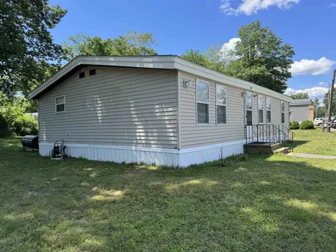 301 Sherwood Glen Somersworth NH 03878