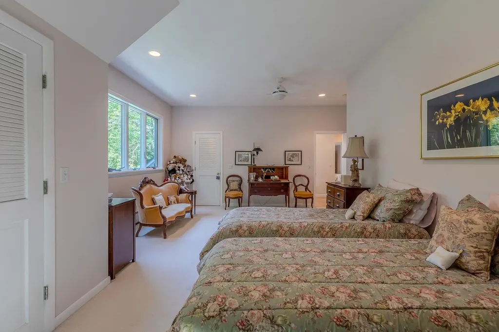 866 East Manchester Road Manchester VT 05255