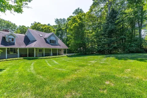 866 East Manchester Road Manchester VT 05255