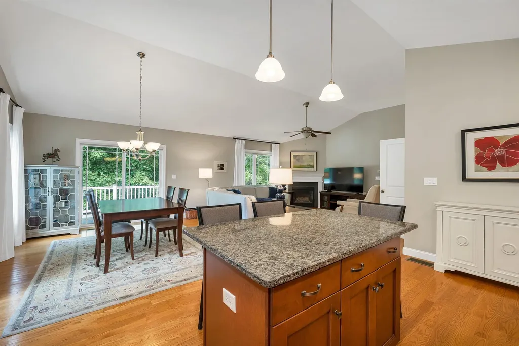 39 Gordon Mountain Road Windham NH 03087