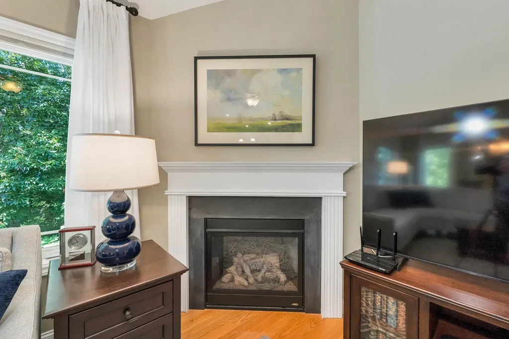 39 Gordon Mountain Road Windham NH 03087