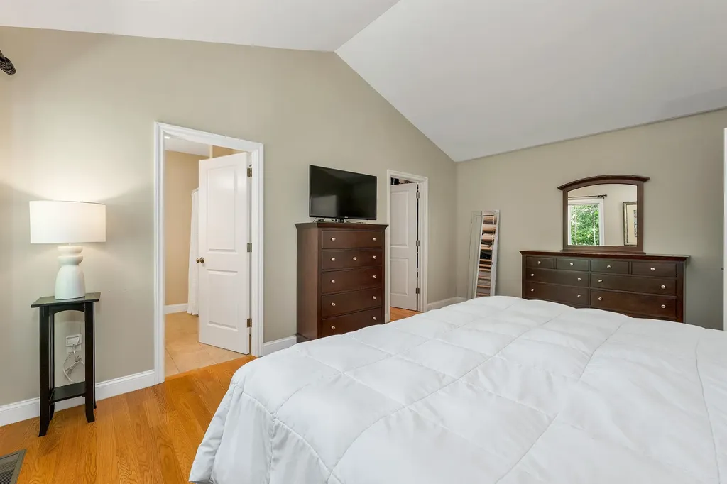 39 Gordon Mountain Road Windham NH 03087