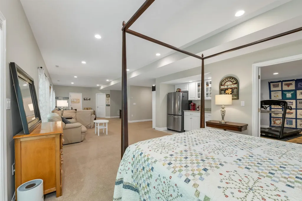 39 Gordon Mountain Road Windham NH 03087