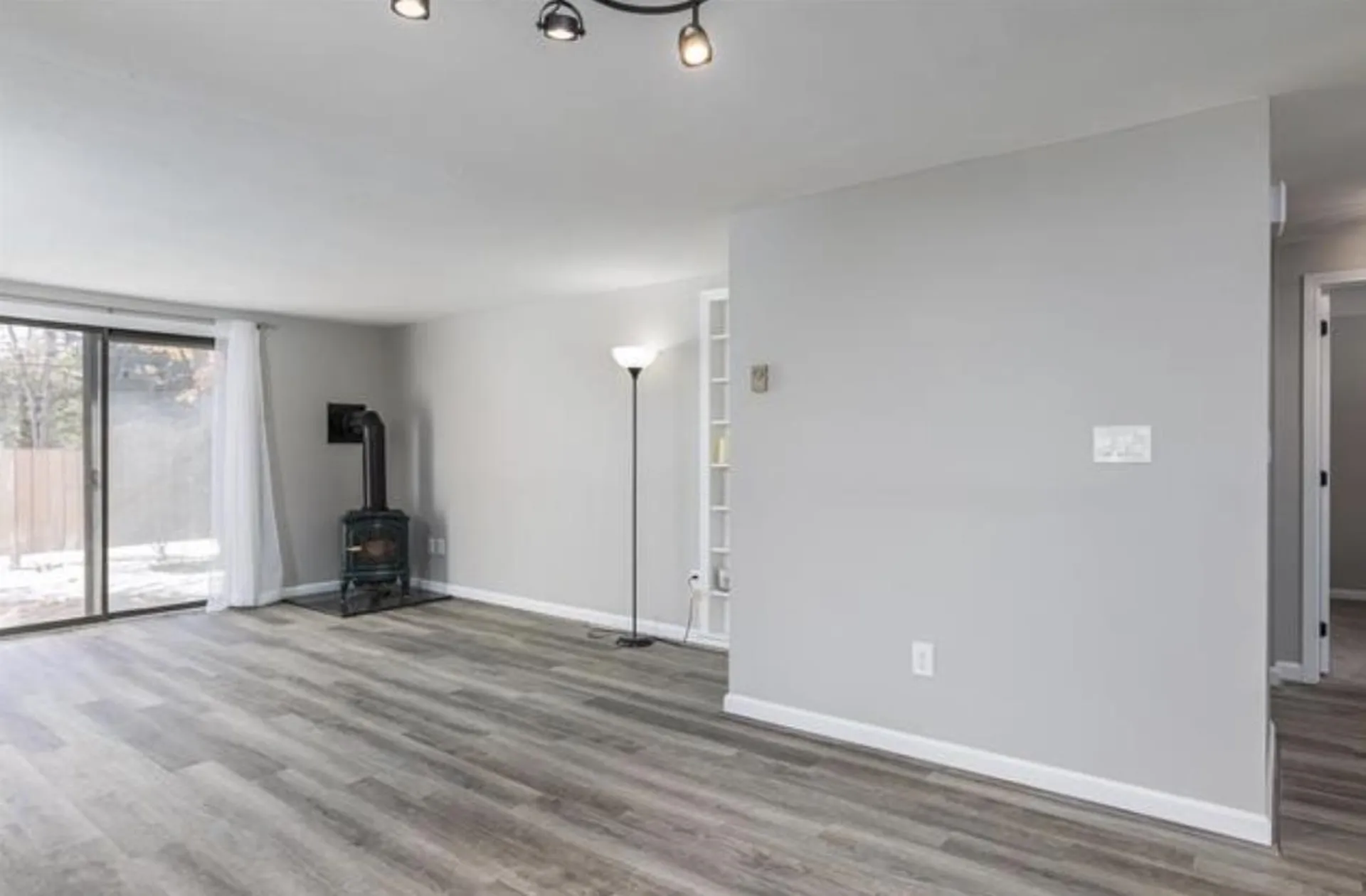 22 Essex Green Court Merrimack NH 03054