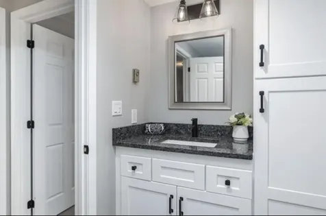 22 Essex Green Court Merrimack NH 03054