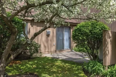 22 Essex Green Court Merrimack NH 03054