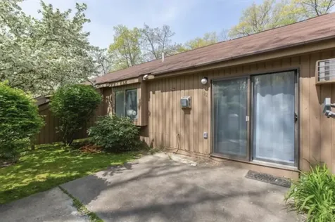 22 Essex Green Court Merrimack NH 03054