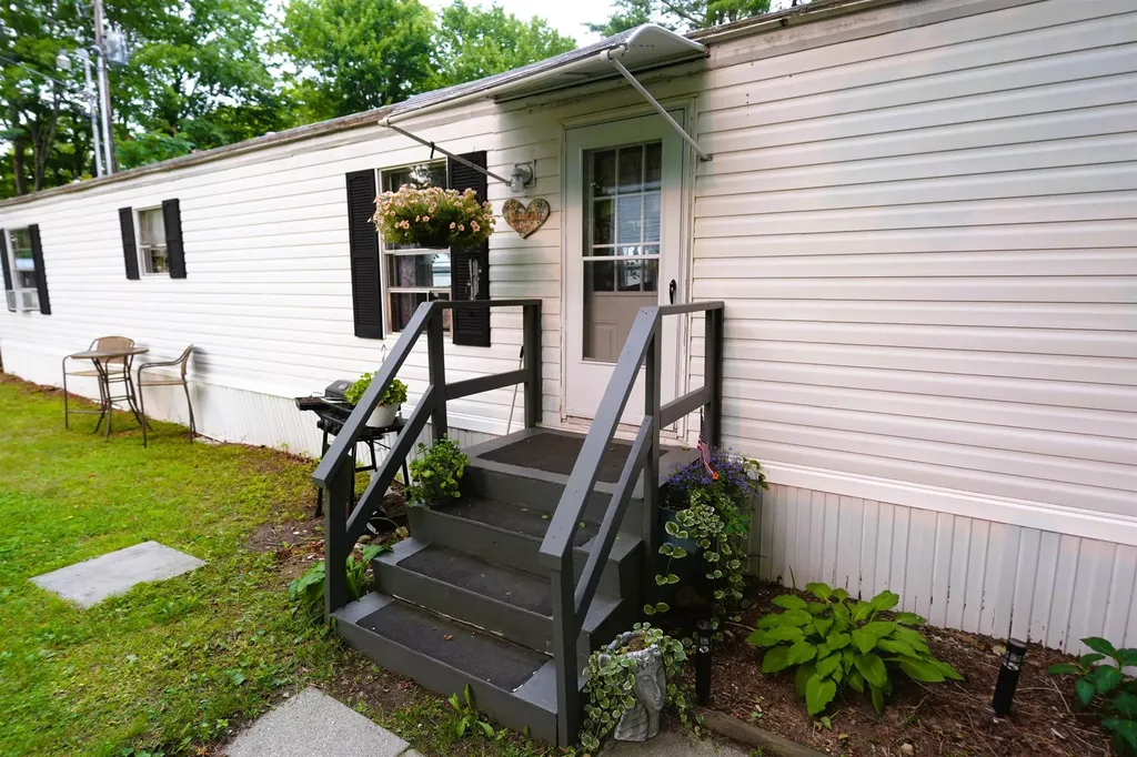 48 Ryan Road Marlborough NH 03455