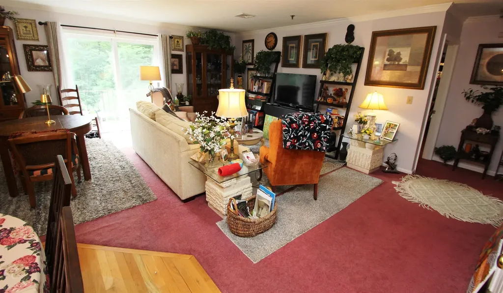 13 Dallas Drive Dracut MA 01826
