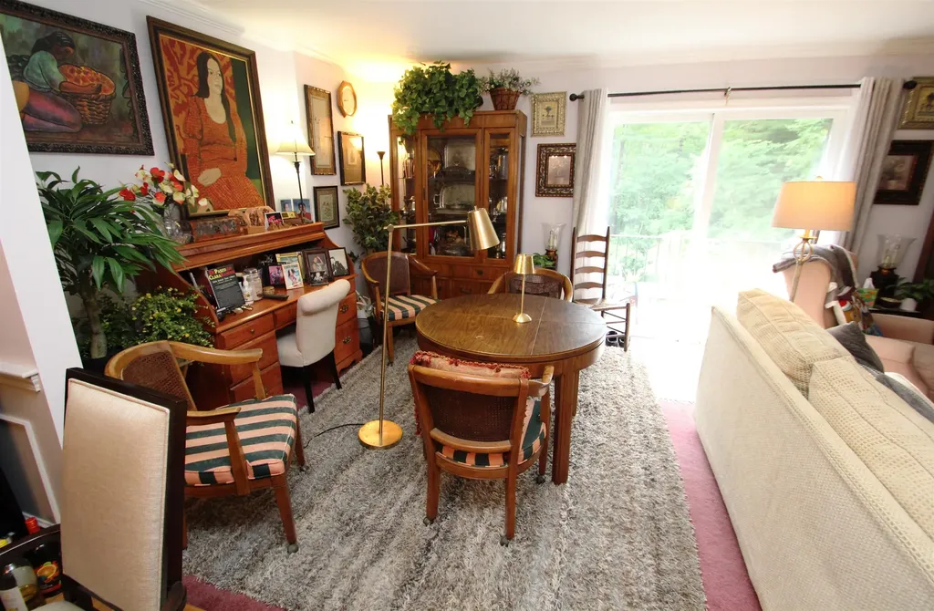 13 Dallas Drive Dracut MA 01826
