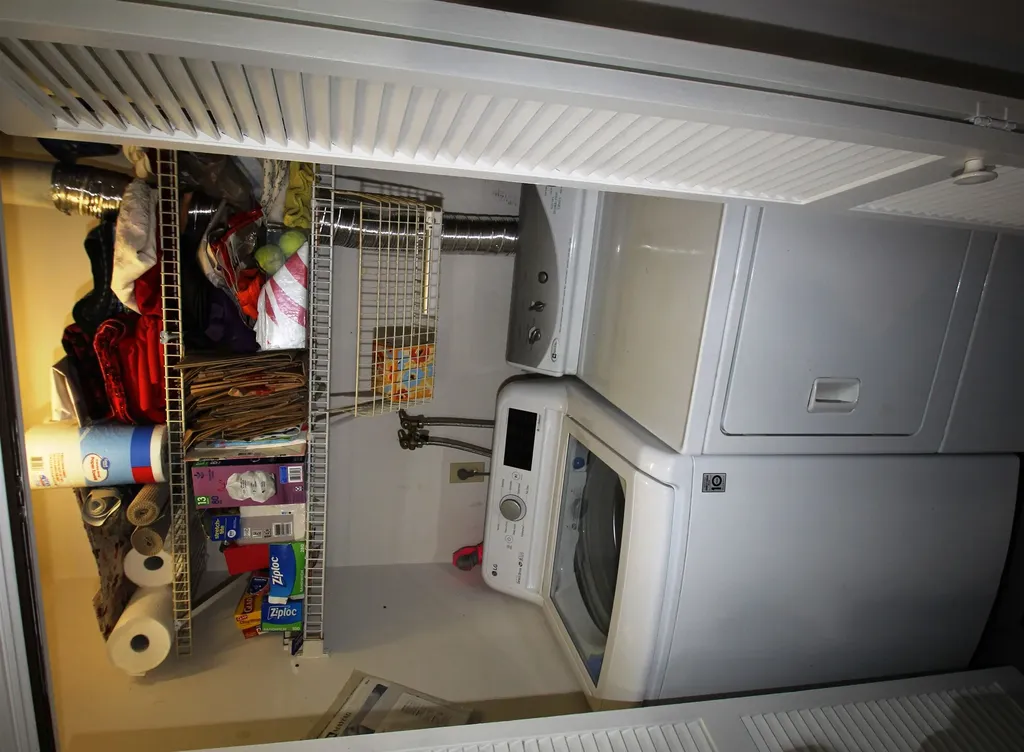 13 Dallas Drive Dracut MA 01826