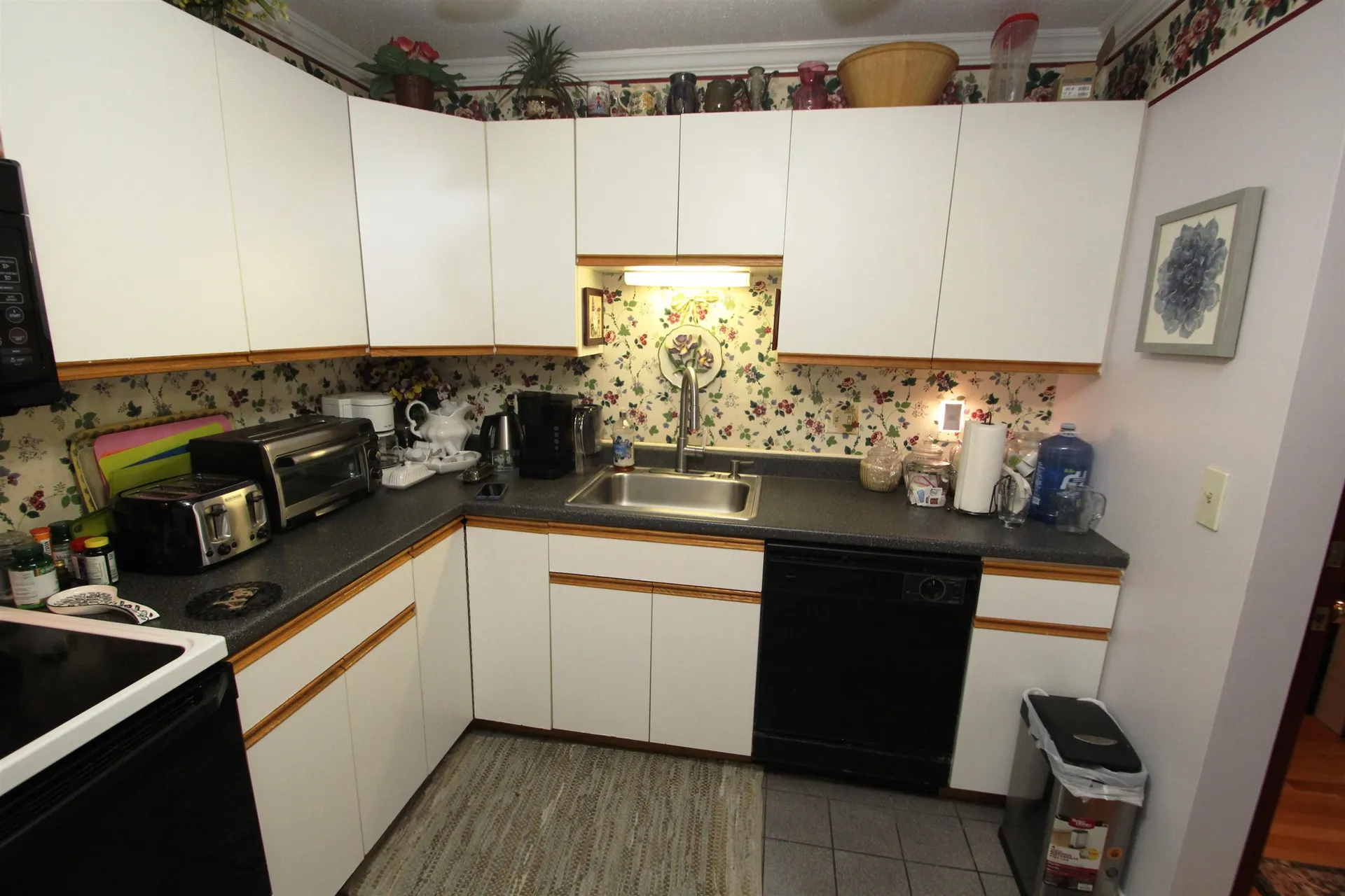 13 Dallas Drive Dracut MA 01826