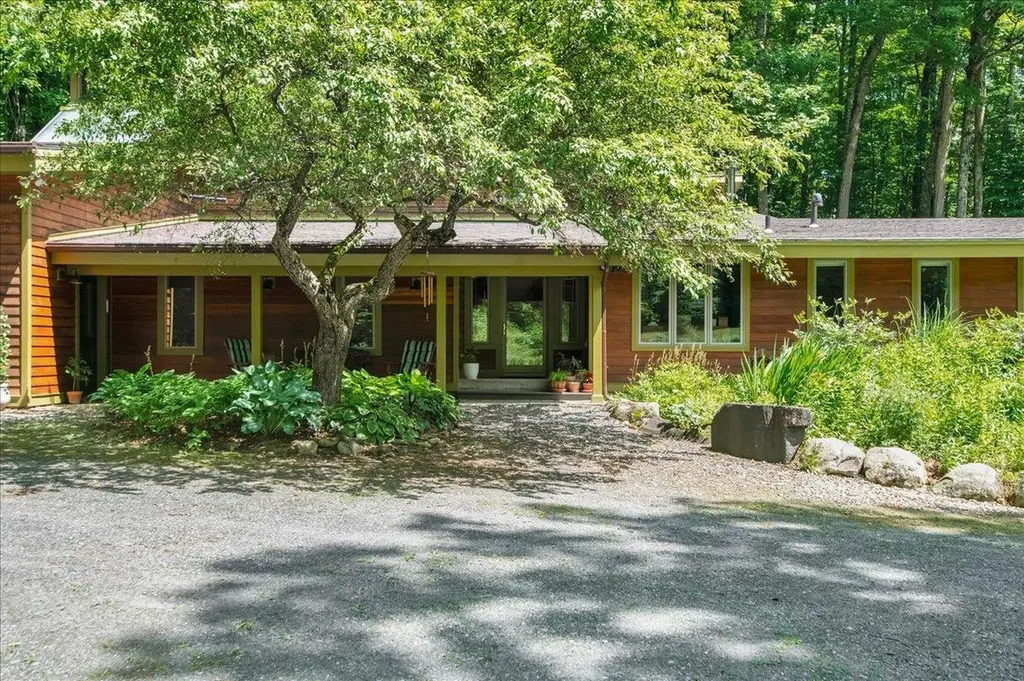 4359 Hollister Hill Road Marshfield VT 05658