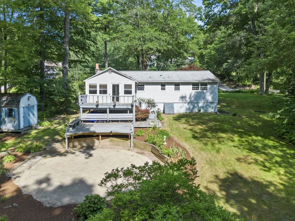 135 Musquash Road Hudson NH 03051