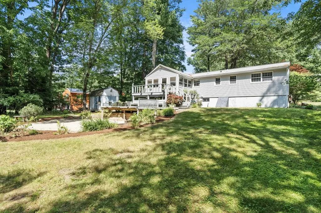 135 Musquash Road Hudson NH 03051