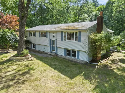 135 Musquash Road Hudson NH 03051