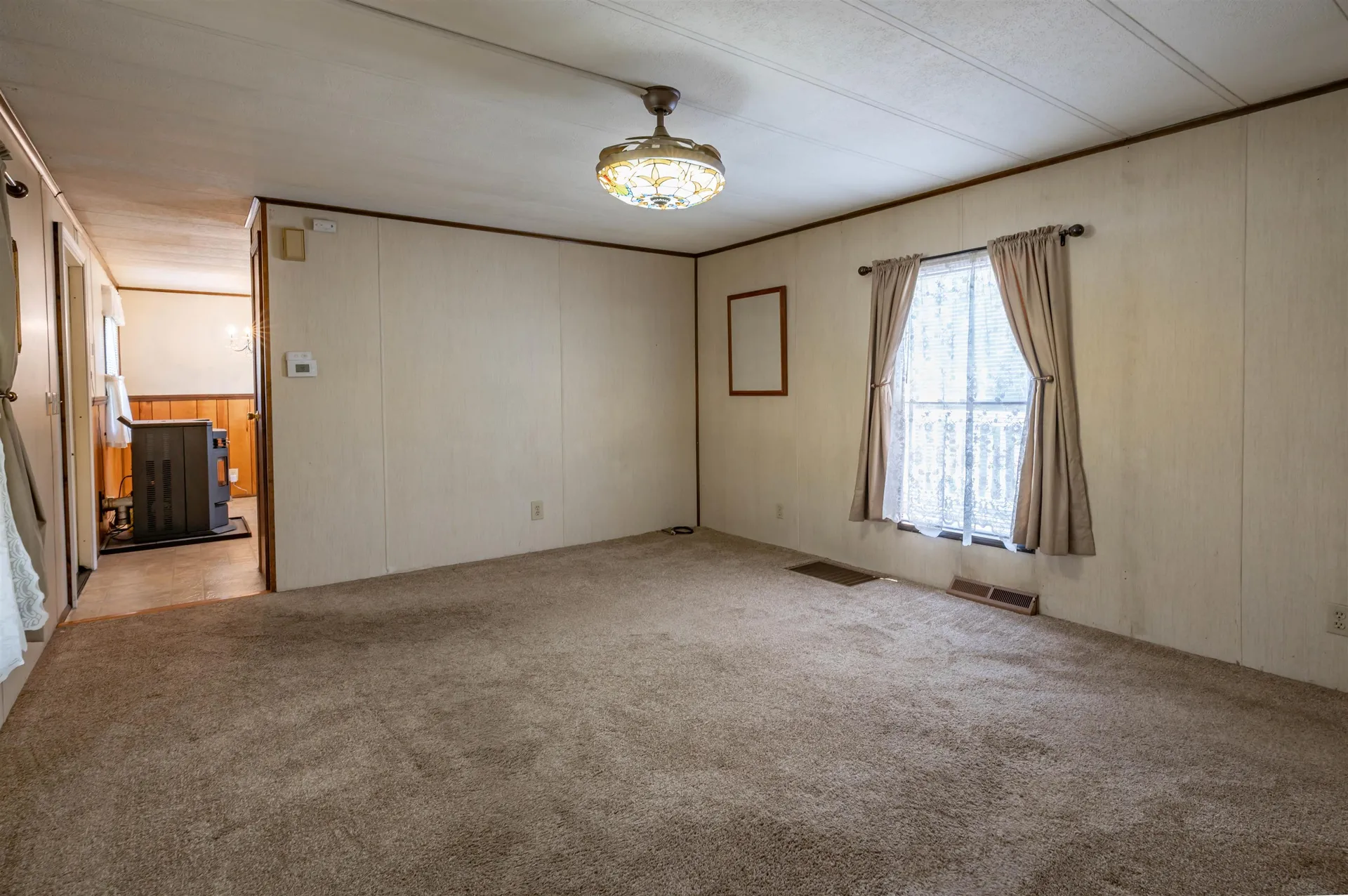6 Embassy Avenue Hooksett NH 03106