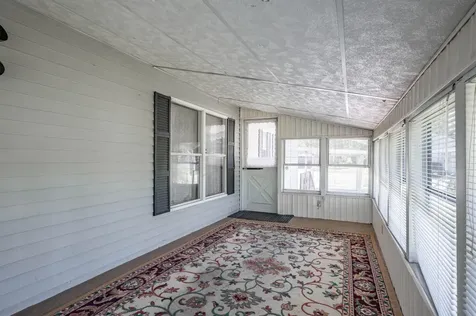 6 Embassy Avenue Hooksett NH 03106