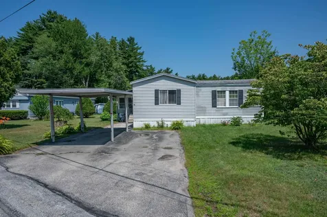 6 Embassy Avenue Hooksett NH 03106