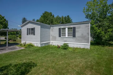 6 Embassy Avenue Hooksett NH 03106
