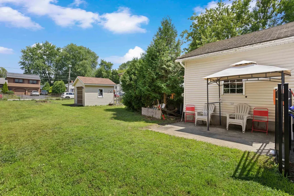 357 Gray Street Manchester NH 03103