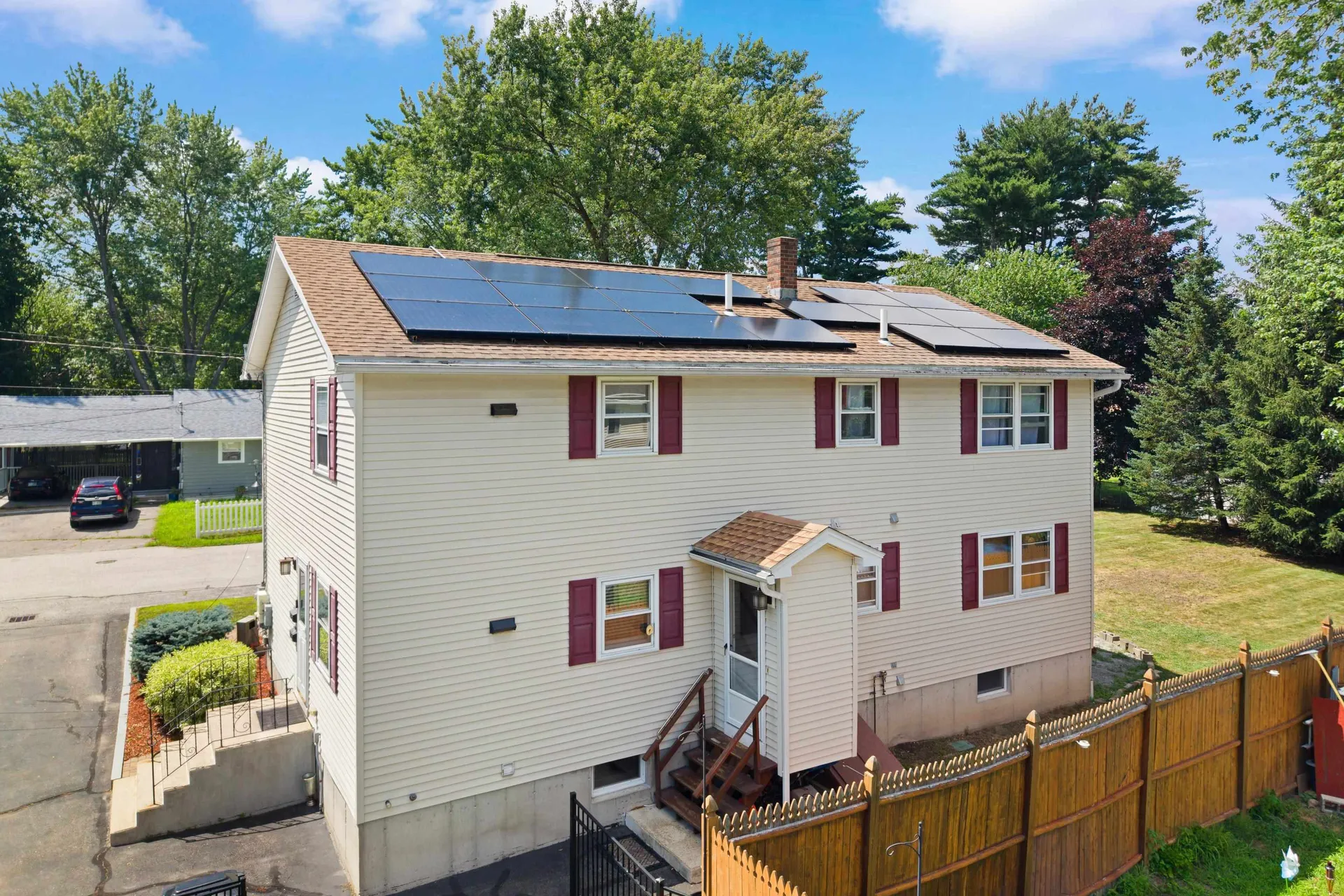 357 Gray Street Manchester NH 03103