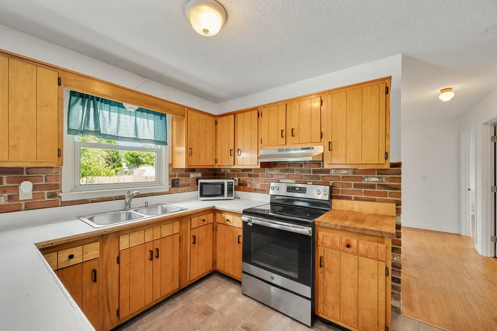 57 Don Mar Terrace Colchester VT 05446