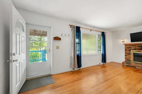 57 Don Mar Terrace Colchester VT 05446