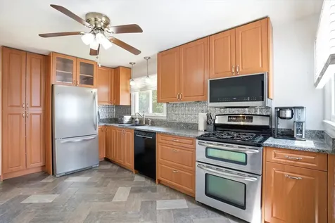 176 Portsmouth Avenue Manchester NH 03109