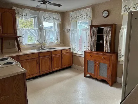 10 Pleasant Street Ashland NH 03217
