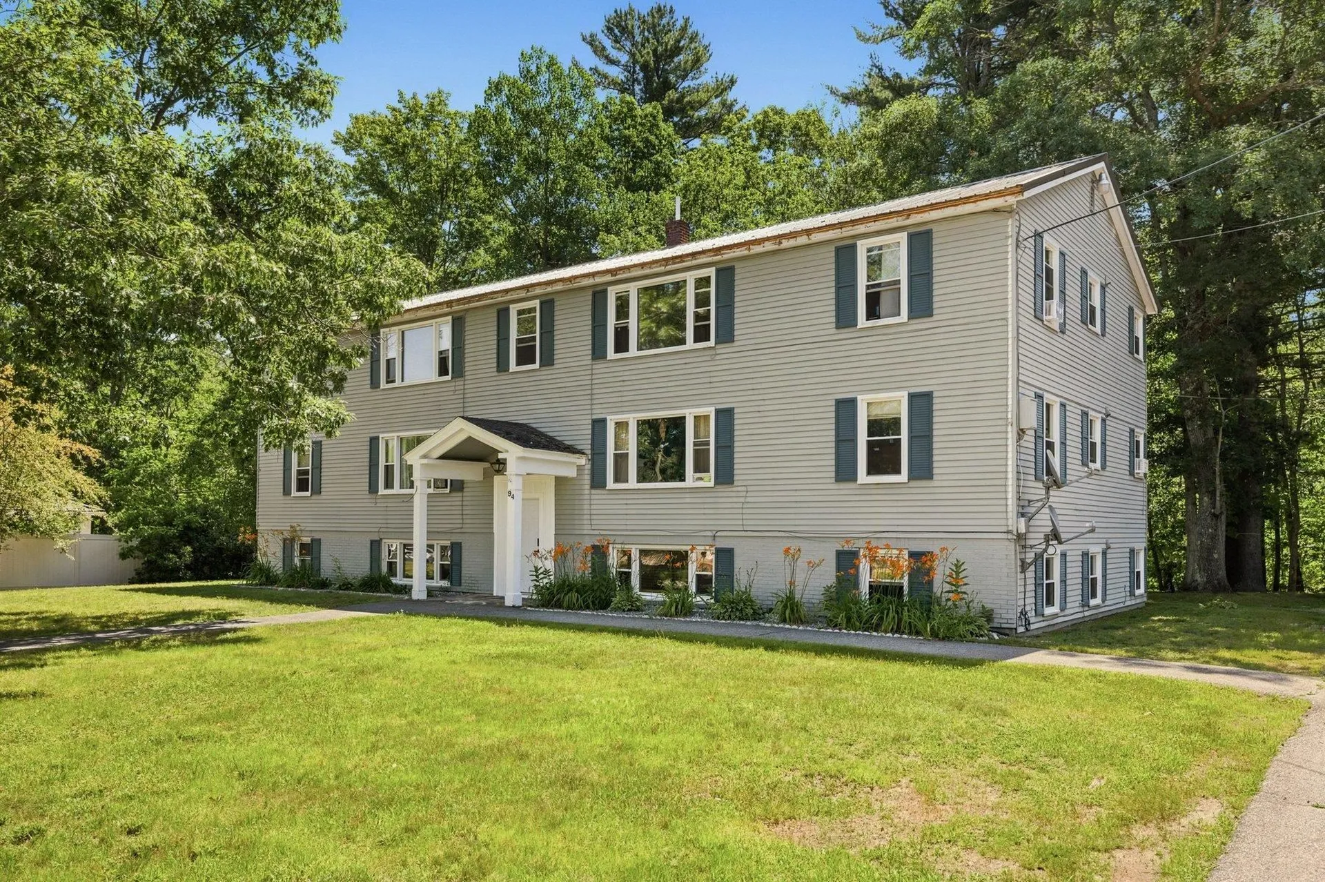 94 Maple Street Somersworth NH 03878