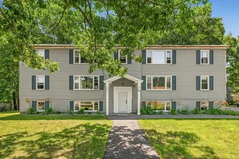 94 Maple Street Somersworth NH 03878