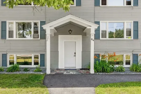 94 Maple Street Somersworth NH 03878
