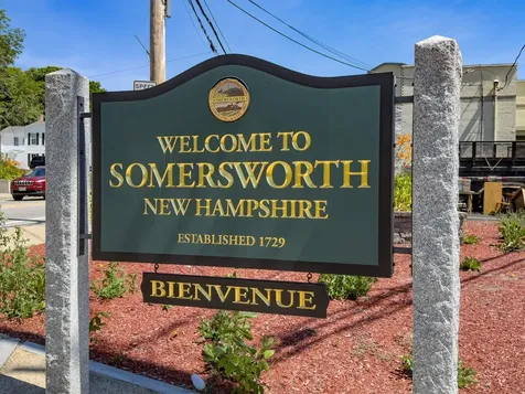 94 Maple Street Somersworth NH 03878