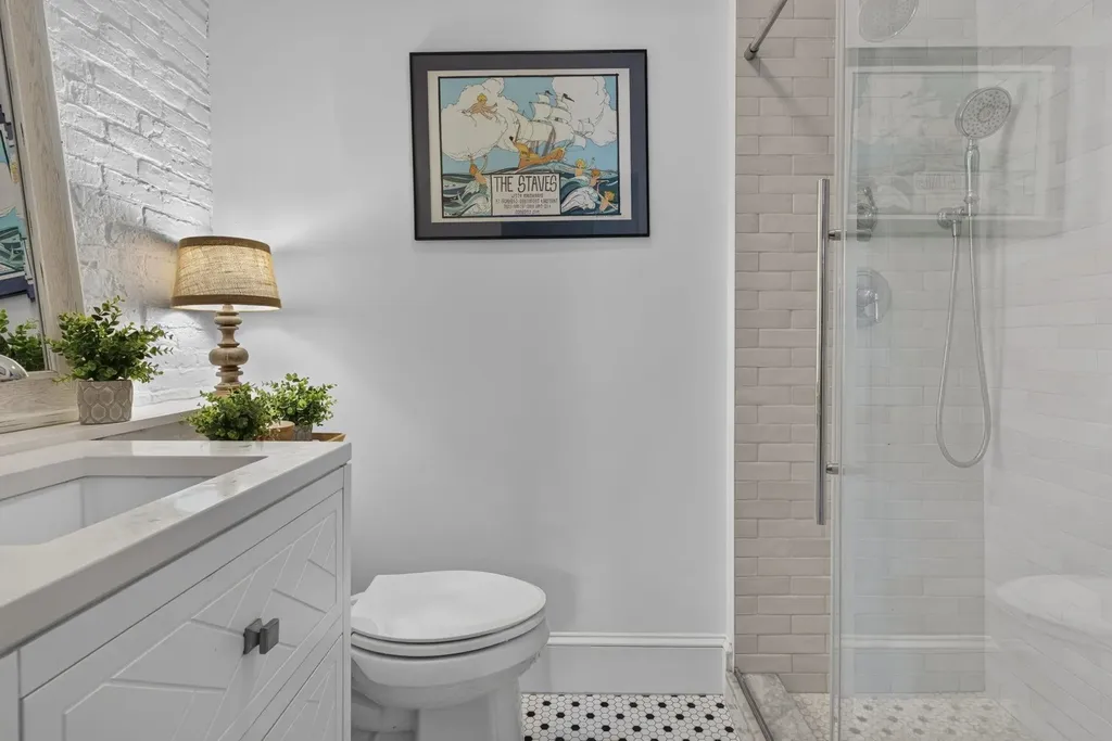 27 Haverhill Road Chester NH 03036